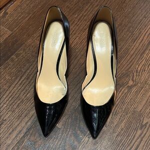 MICHAEL Michael Kors Black Patent Leather Pointed-Toe Heels